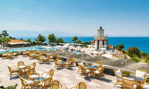 هتل اوتیوم سی لایت ریزورت کوش آداسی